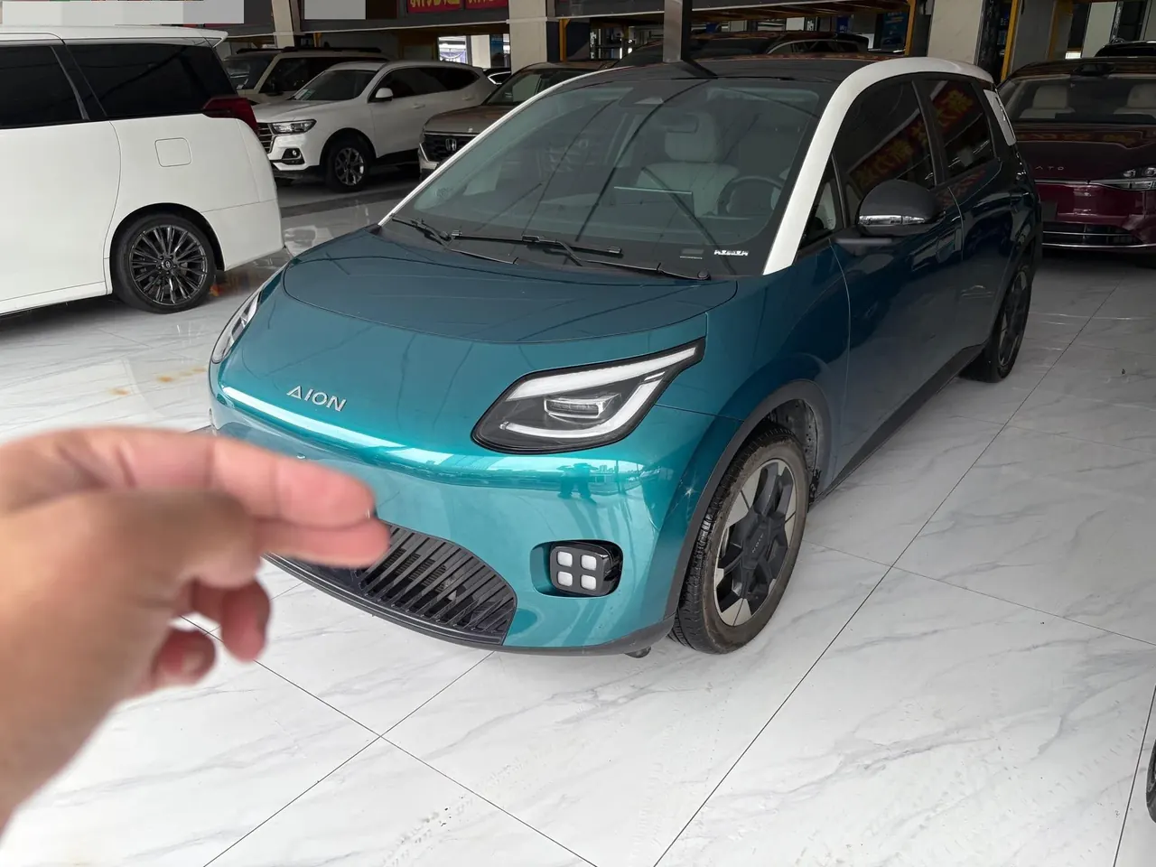Open image lightbox: GAC Aion 2025 AION UT 420 Smart Edition Automatic Gear