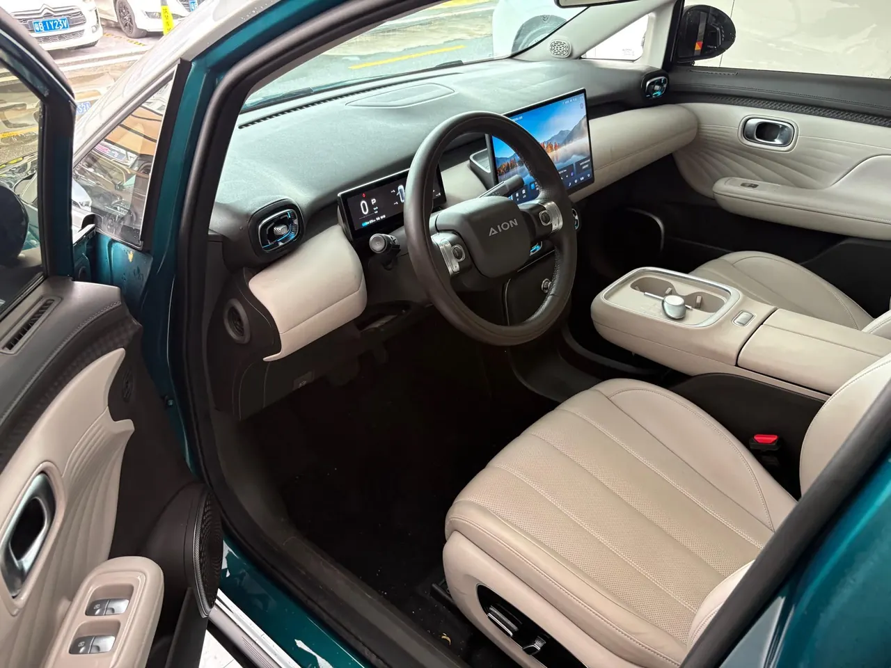 GAC Aion 2025 AION UT 420 Smart Edition Automatic Gear 2