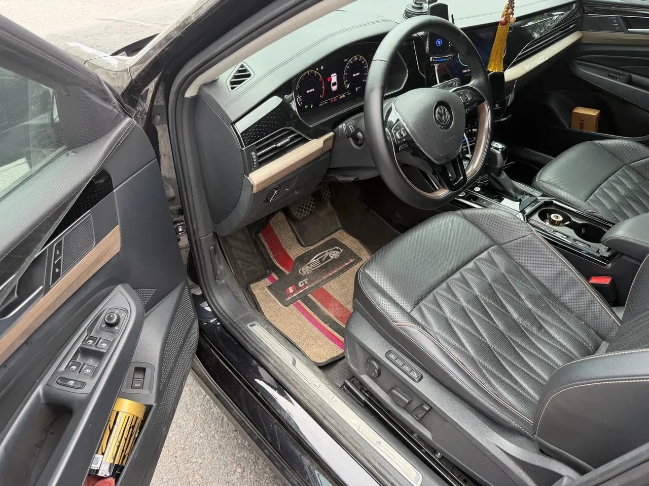 Volkswagen 2020 Passat 2.0TSI 380TSI Flagship Automatic 2