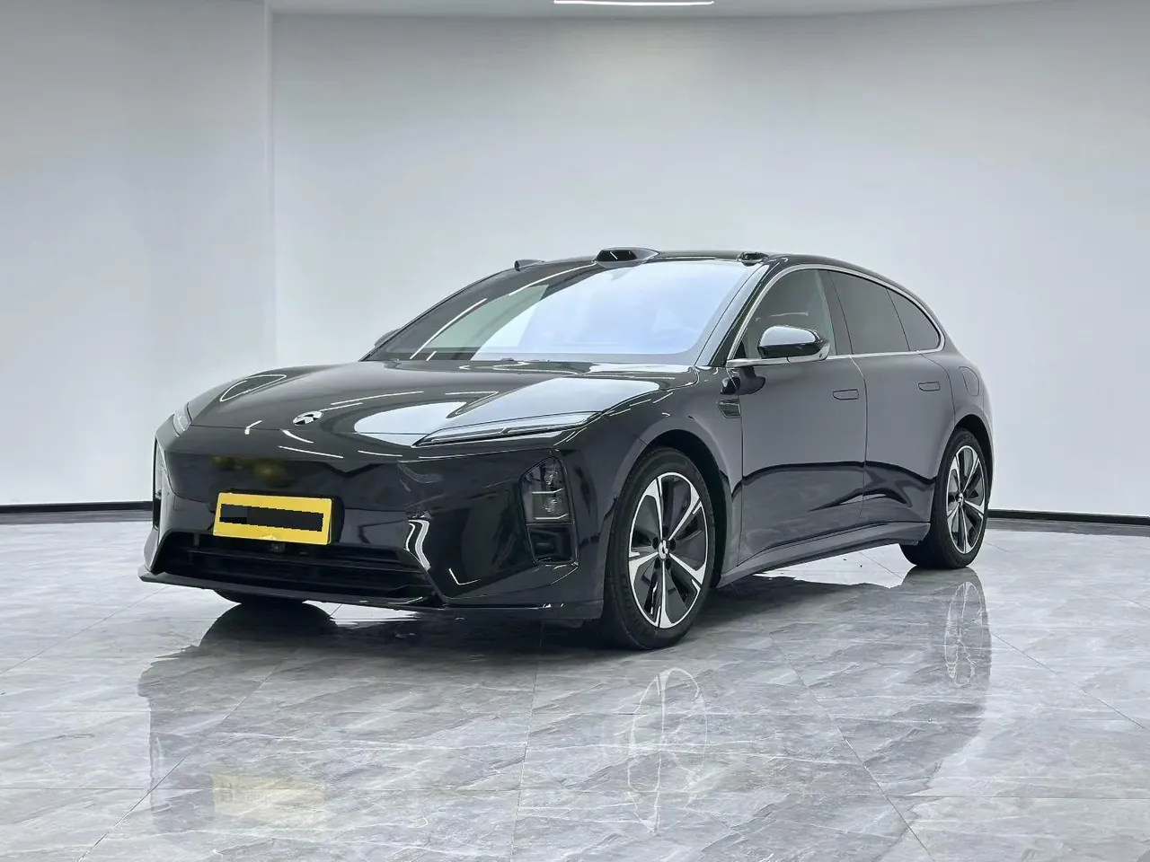 Open image lightbox: NIO 2025 ET5T 75kWh Touring automatic