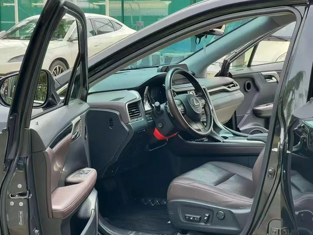 Lexus RX (Imported) 2020 RX450hL 3.5 Stepless Four-wheel Drive Elegant Edition 7-seat Automatic Gear 4