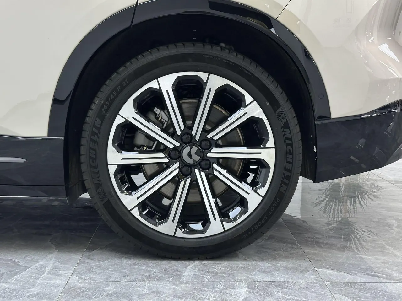 NIO 2025 ES6 75kWh automatic gear 13