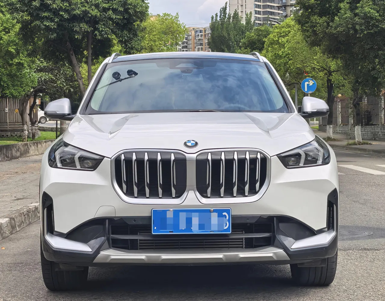 BMW 2024 X1 xDrive25Li 2.0T X design set automatic gear 4