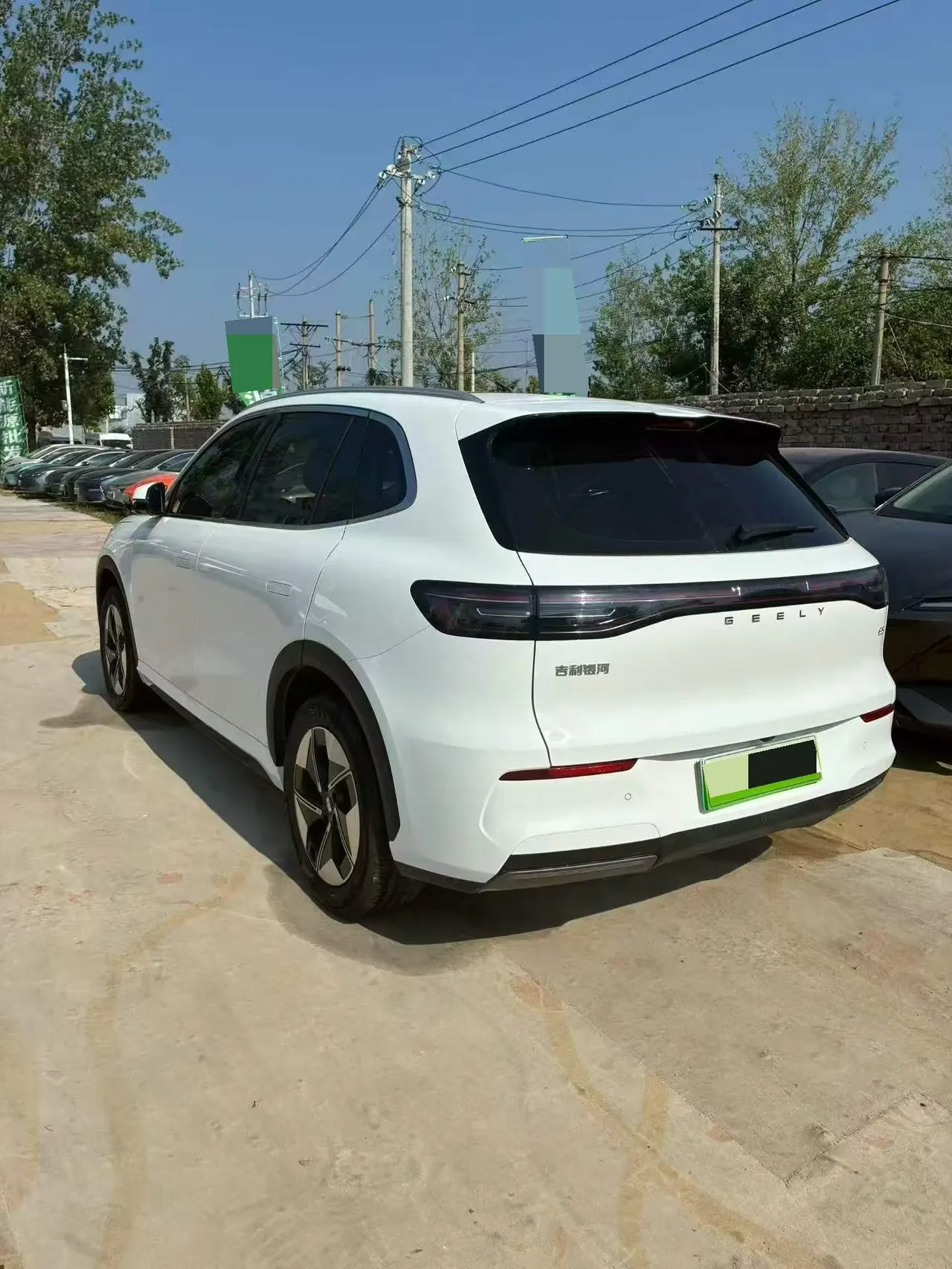 Geely Galaxy 2024 E 5 530km Discovery Edition Automatic Gear 4