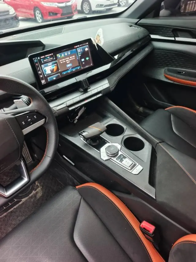 ChangAn 2022 UNI-V 2.0T Leading Speed Edition Automatic Gear 4