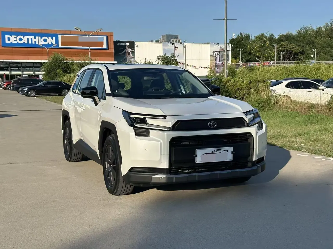 Toyota 2026 RAV4 Rongfang Double Engine 2.5 Stepless Four-wheel Drive Deluxe Automatic Gear 2