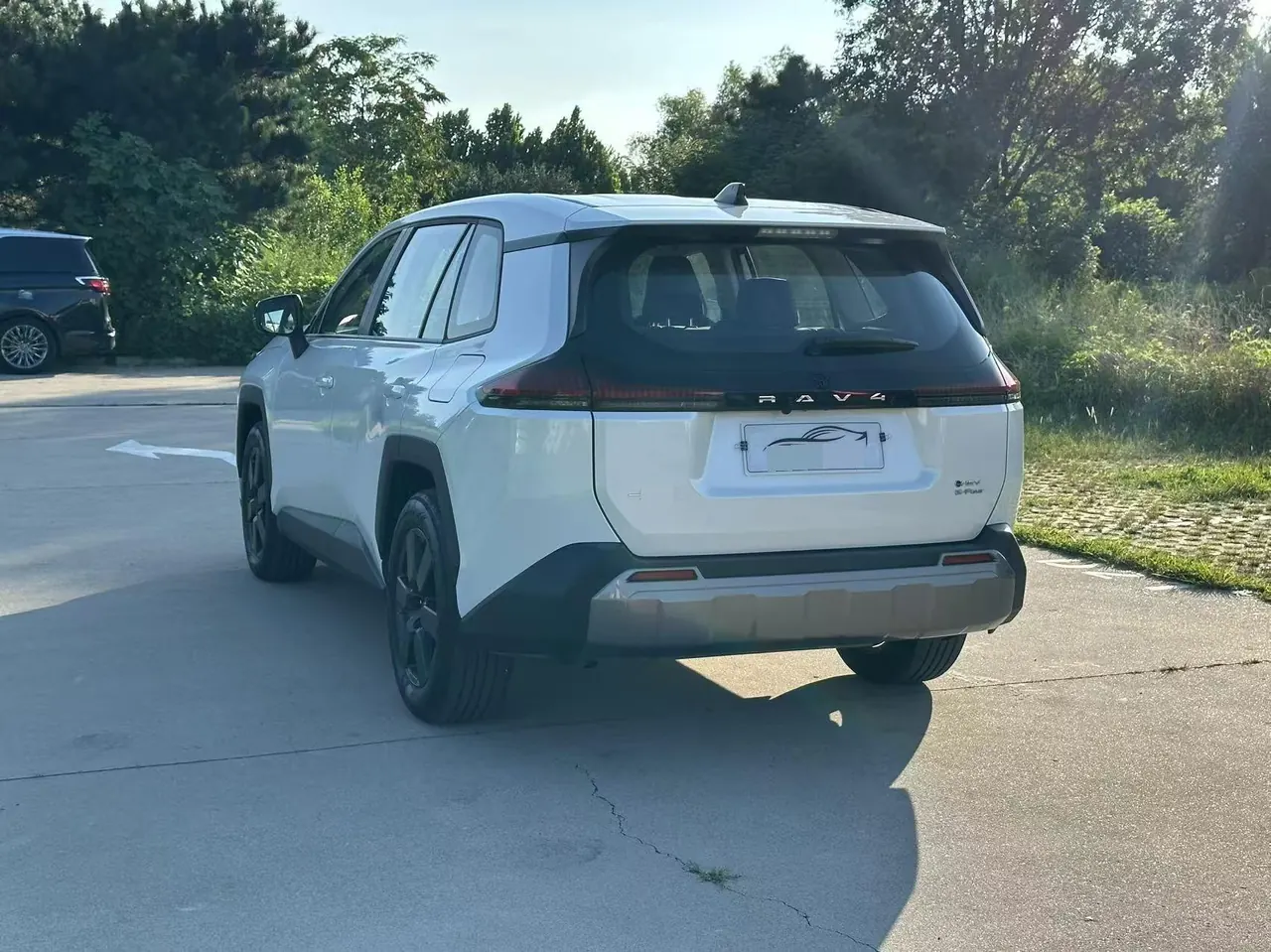 Toyota 2026 RAV4 Rongfang Double Engine 2.5 Stepless Four-wheel Drive Deluxe Automatic Gear 4