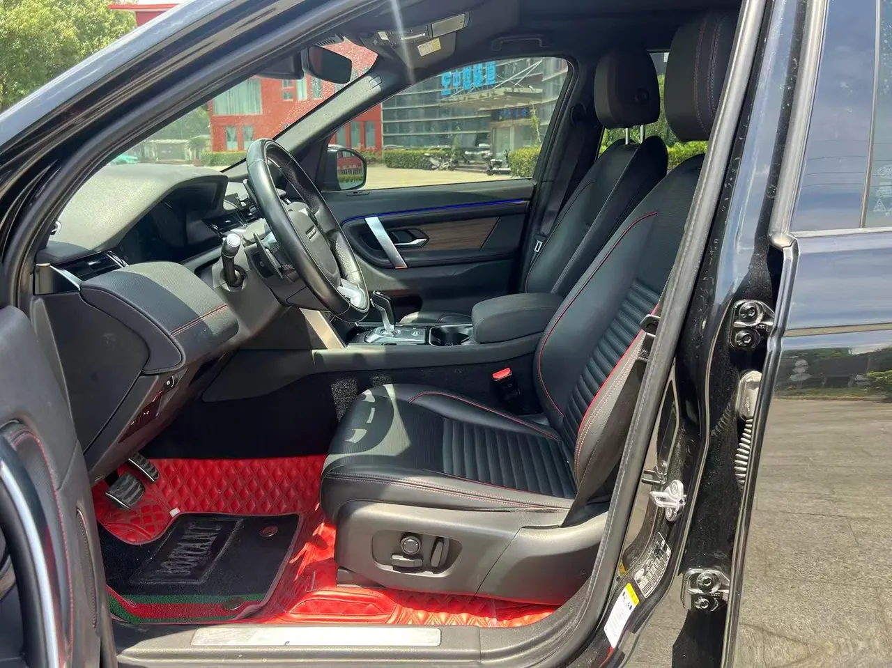 Land Rover 2020 Discovery Sports Edition 48V 2.0T 249PS R-Dynamic SE Performance Technology Edition 7-seat Automatic Gear 4