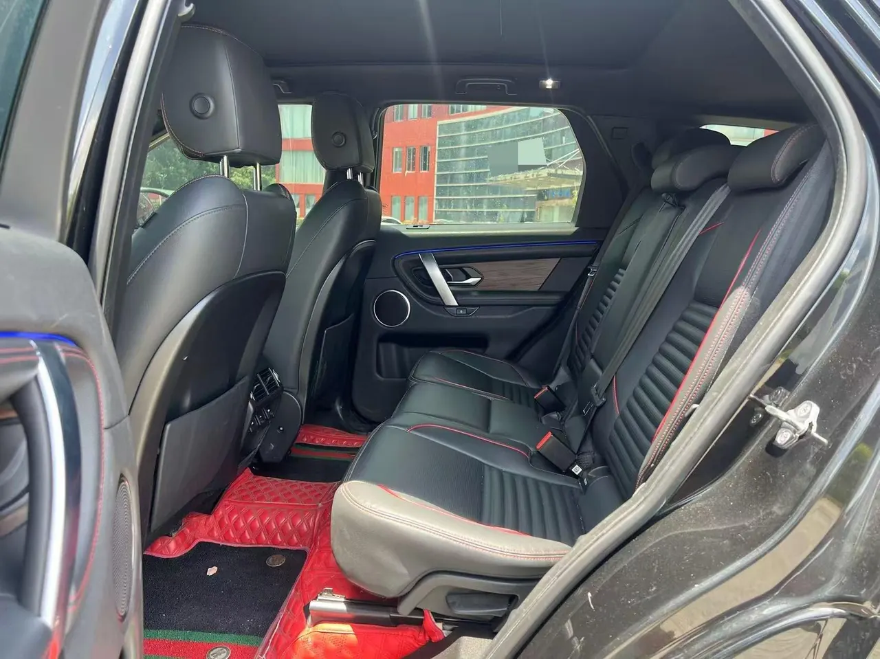 Land Rover 2020 Discovery Sports Edition 48V 2.0T 249PS R-Dynamic SE Performance Technology Edition 7-seat Automatic Gear 6