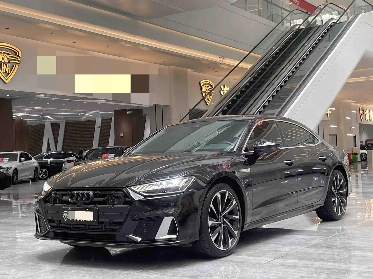 Open image lightbox: Audi 2022 A7L 2.0TFSI 45TFSI Quattro S-line Paladin Automatic