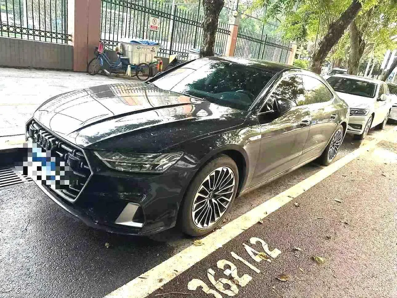 Audi 2024 A7L 2.0TFSI 45TFSI Luxury Automatic 3