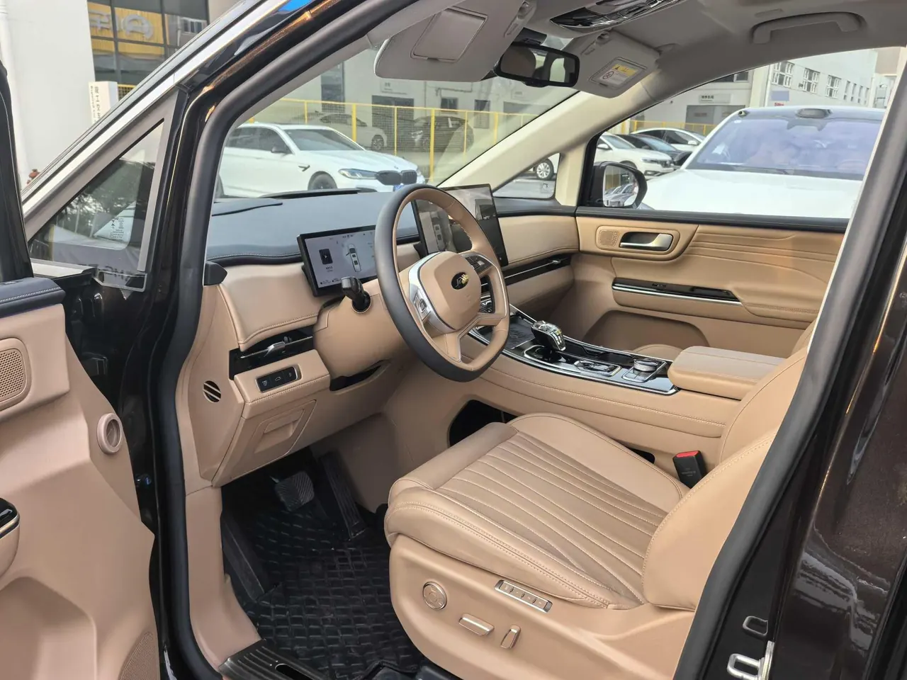 JAC 2024 Ruifeng RF8 PHEV 1.5T 150KM Hongmeng Flagship Automatic Gear 7