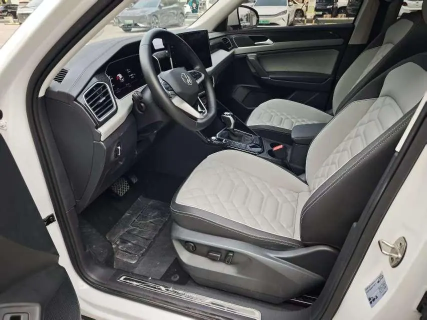 Volkswagen 2024 Tanyue 2.0TSI 330TSI Two-Drive Luxury Plus Advanced Edition Automatic Gear 2
