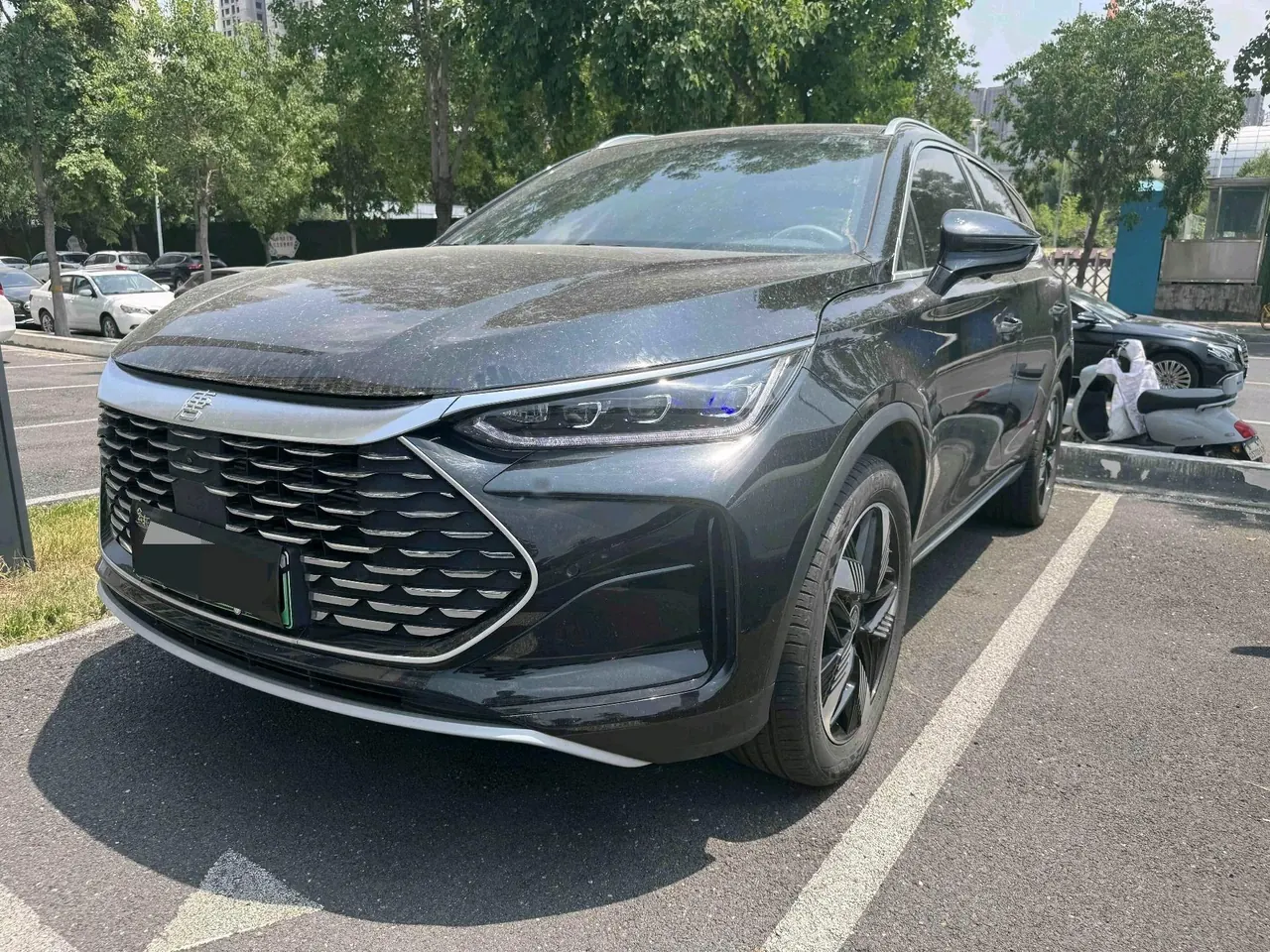 Open image lightbox: BYD Tang New Energy 2024 Tang DM-i 1.5T Stepless Glory Edition 112KM Honorable Automatic Gear