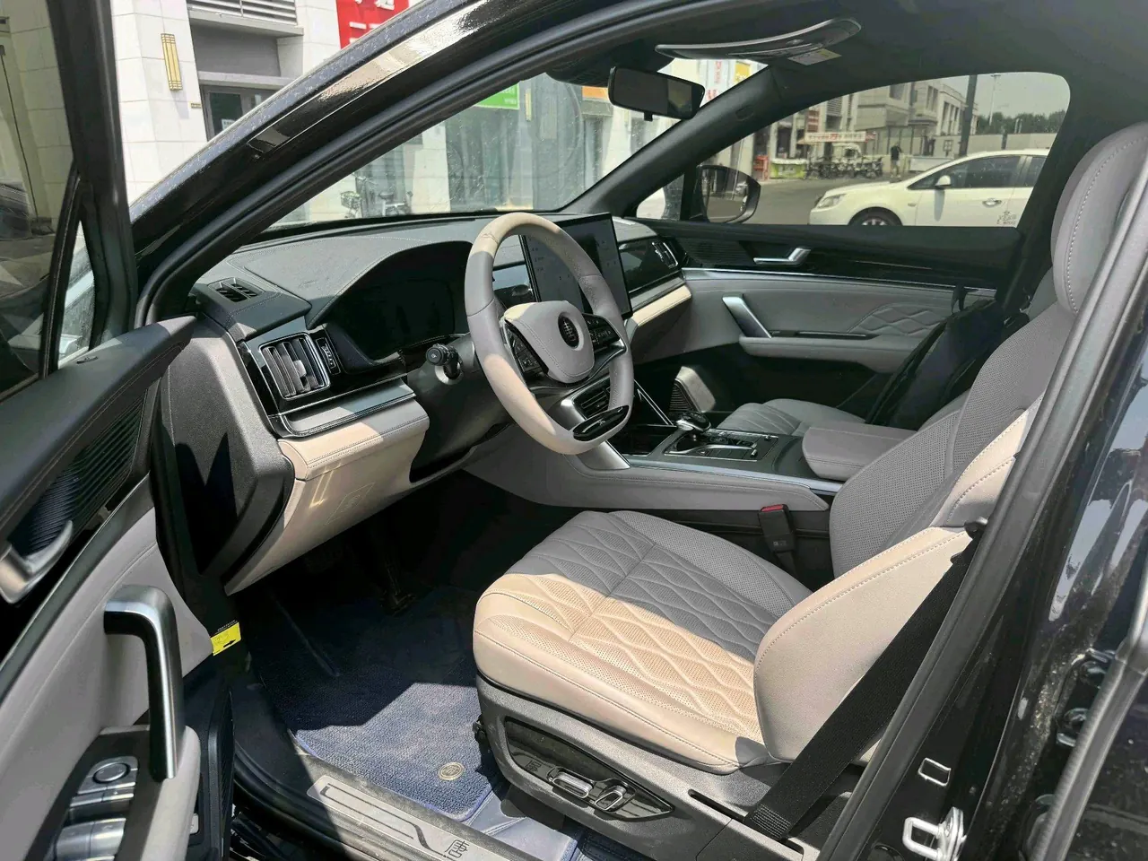 BYD Tang New Energy 2024 Tang DM-i 1.5T Stepless Glory Edition 112KM Honorable Automatic Gear 5