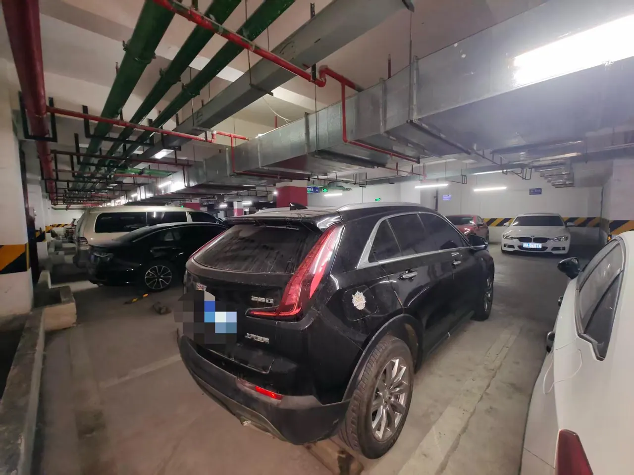 Cadillac 2021 XT4 2.0T 28T Two-Drive Leading Automatic Gear 3