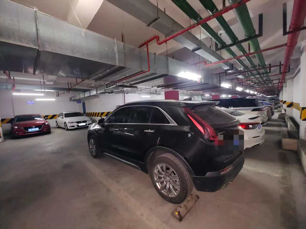Cadillac 2021 XT4 2.0T 28T Two-Drive Leading Automatic Gear 4