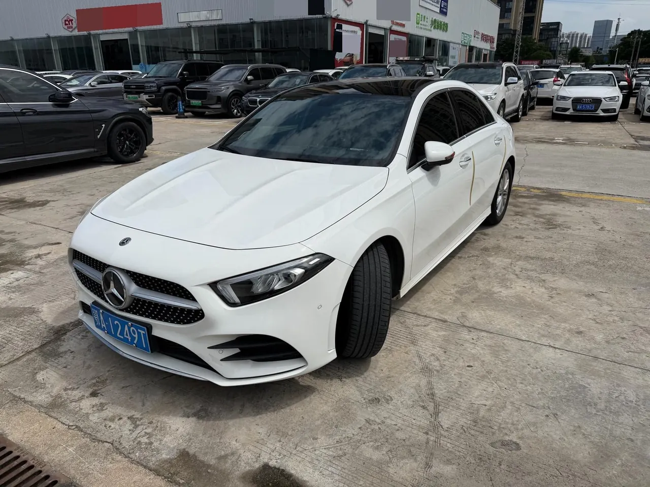 Открыть галерею: Mercedes Benz Class A 2020 A 200 L 1.3T Fashion (Modified) Automatic Gear