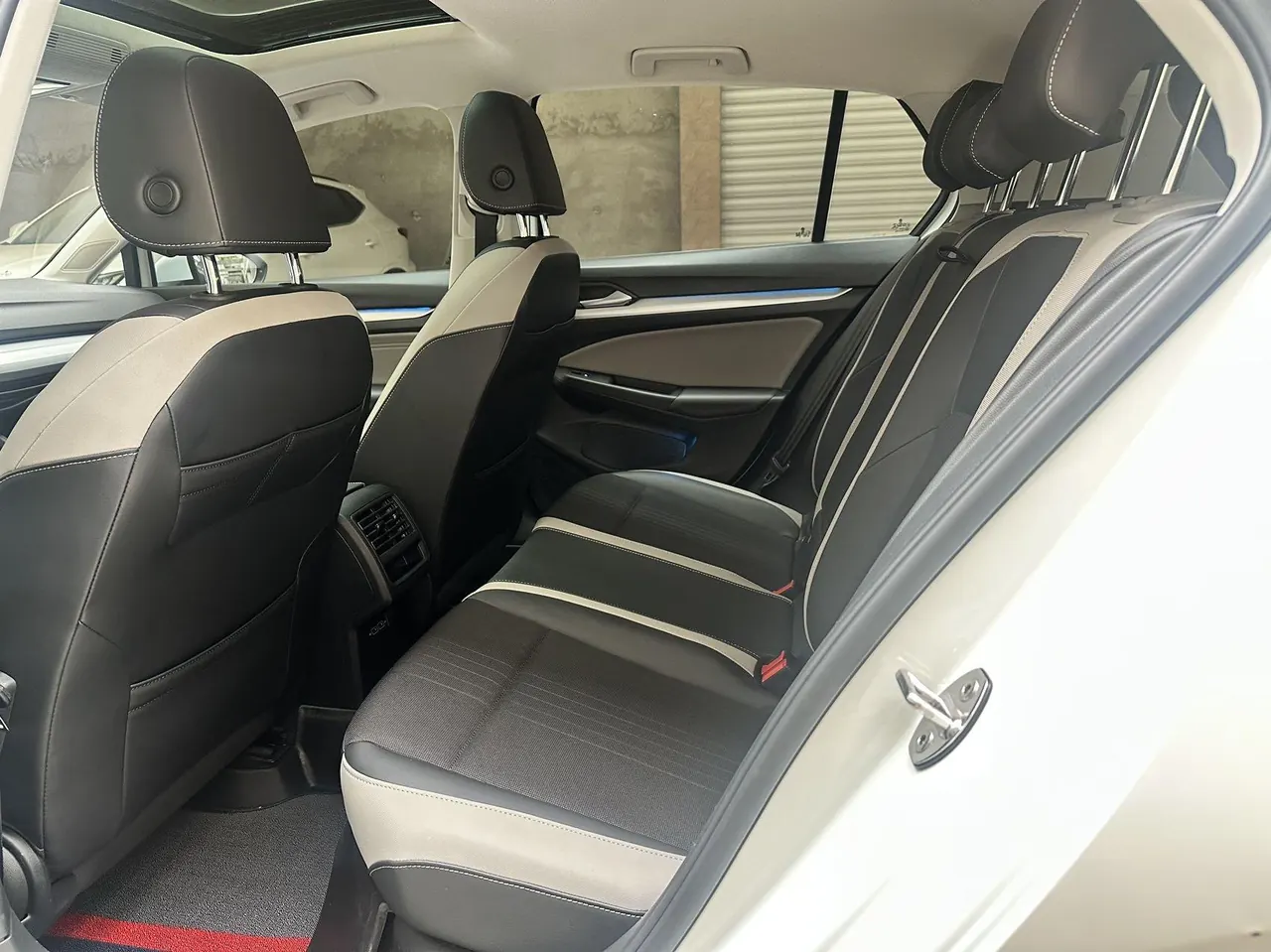 Volkswagen 2021 Golf 8 PRO 1.4TSI 280TSI Automatic 9