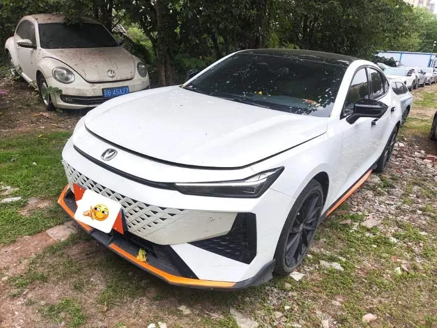 ChangAn 2024 UNI-V 1.5T Distinguished Sports Automatic - View 1