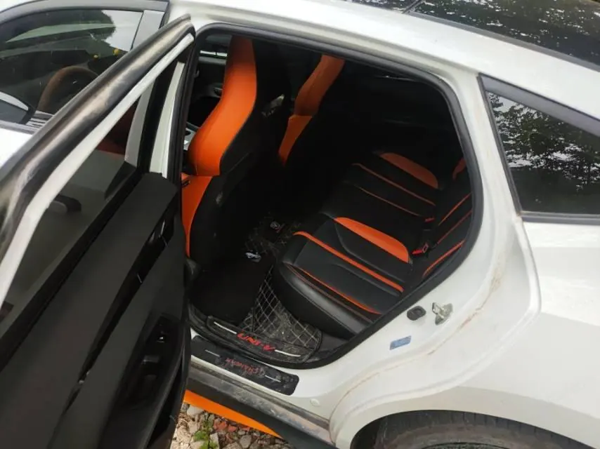 ChangAn 2024 UNI-V 1.5T Distinguished Sports Automatic 4