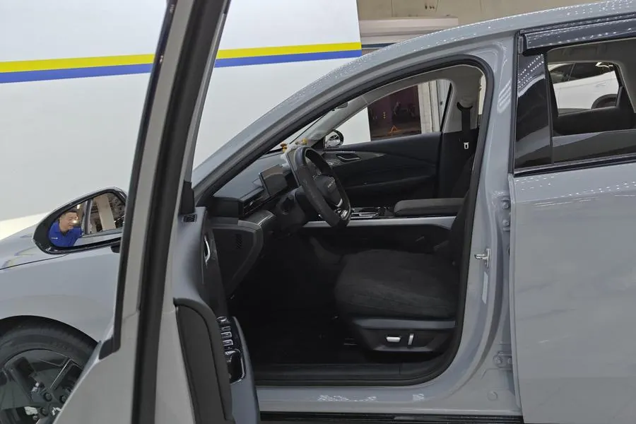 WuLing 2024 Starlight EV Co-creation 510 Advanced Automatic Gear 5