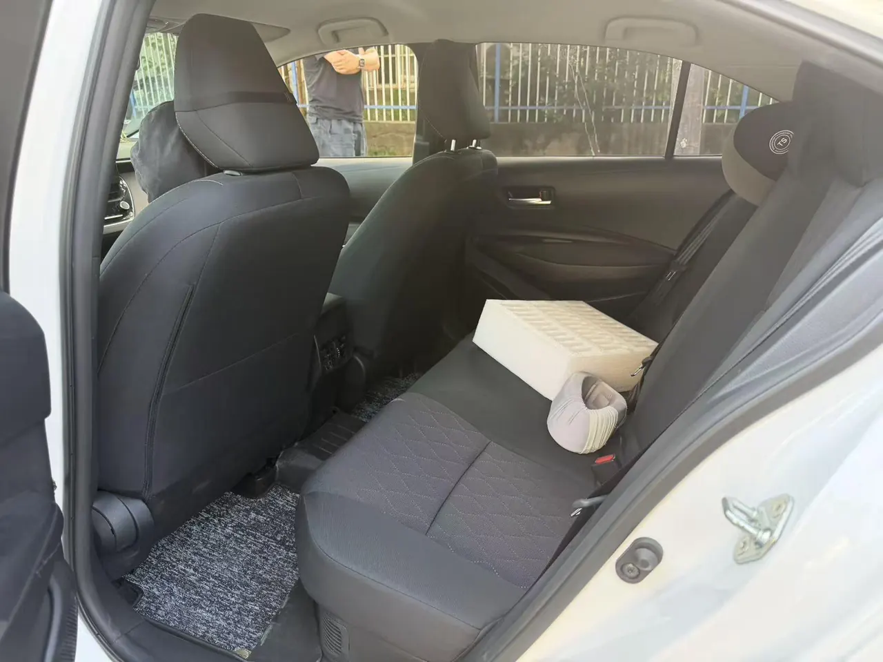 Toyota 2023 Corolla Double Engine 1.8 Stepless Intelligent Electric Hybrid Pioneer Edition Automatic Gear 3