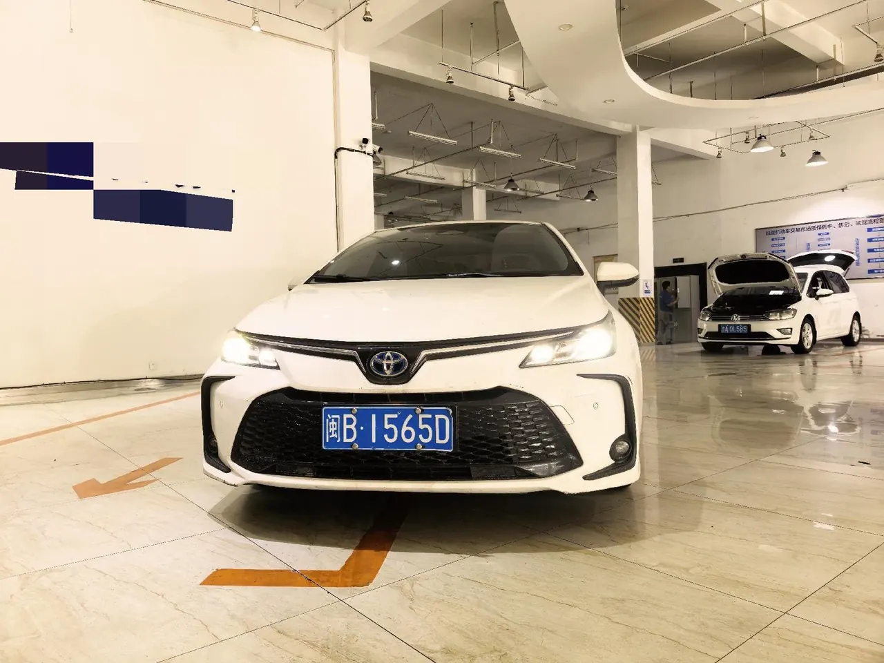 Toyota 2023 Corolla Double Engine 1.8 Stepless Intelligent Electric Hybrid Elite Automatic Gear 2