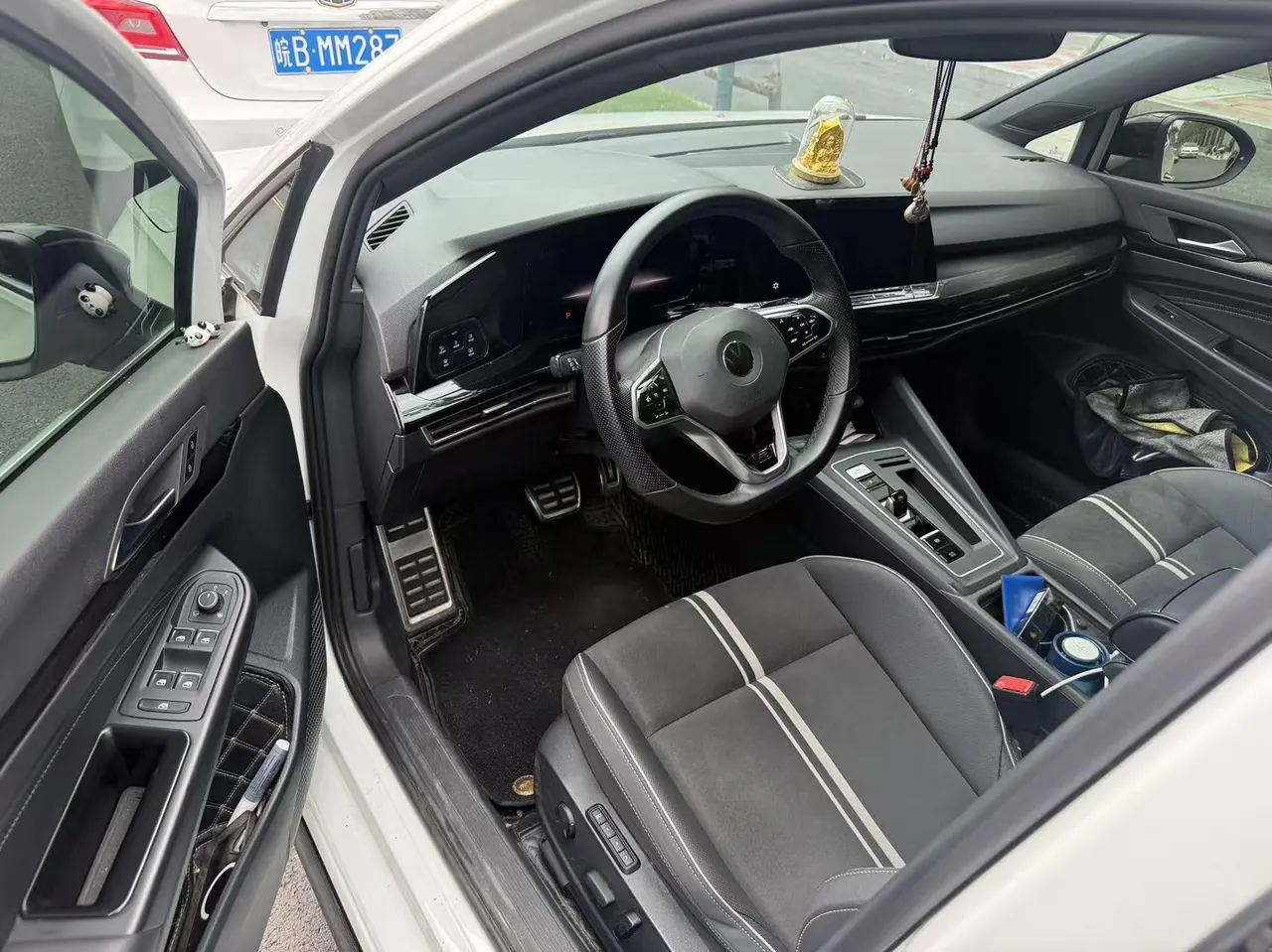 Volkswagen 2021 Golf 8 1.4TSI 280TSI 30th Anniversary Edition Automatic 3