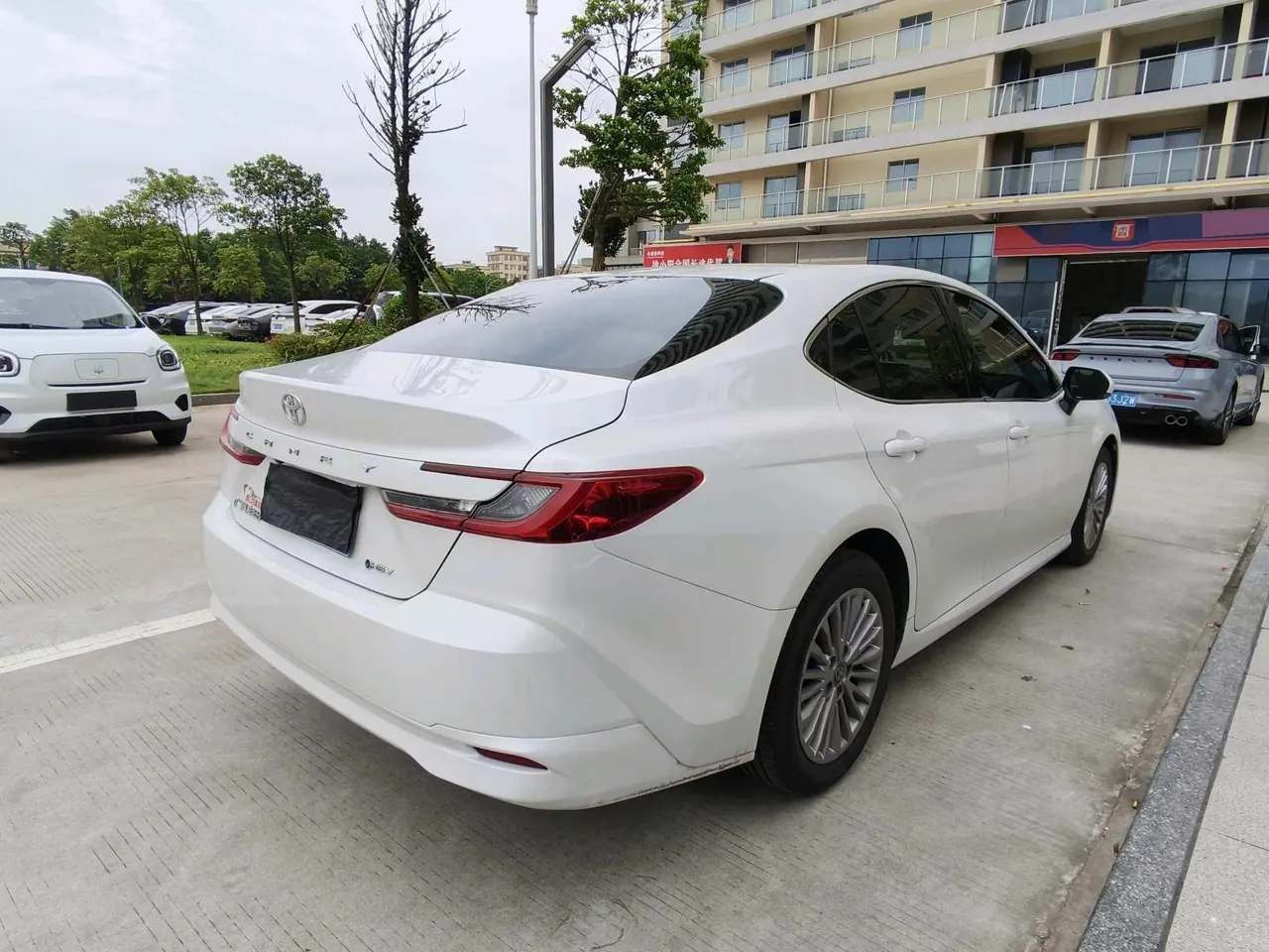 Toyota 2026 Camry Dual Engine 2.0HE Stepless Elite Automatic Gear 4
