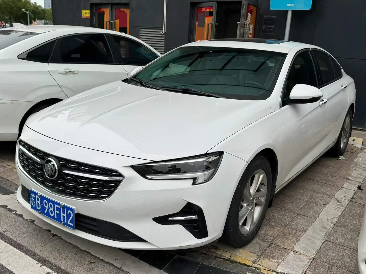 Buick 2020 Regal 1.5T 552T Elite Automatic Gear - View 1