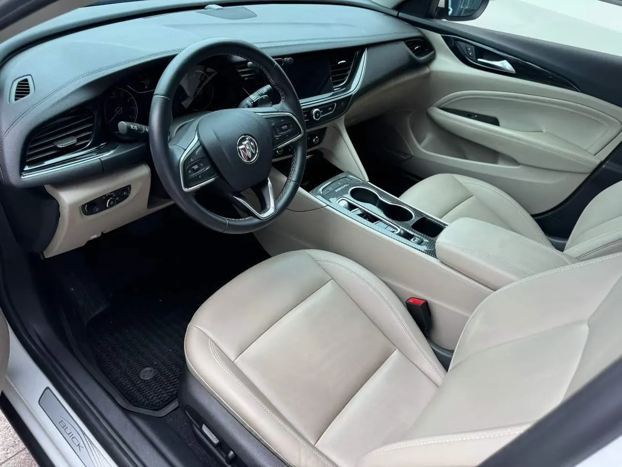 Buick 2020 Regal 1.5T 552T Elite Automatic Gear 3
