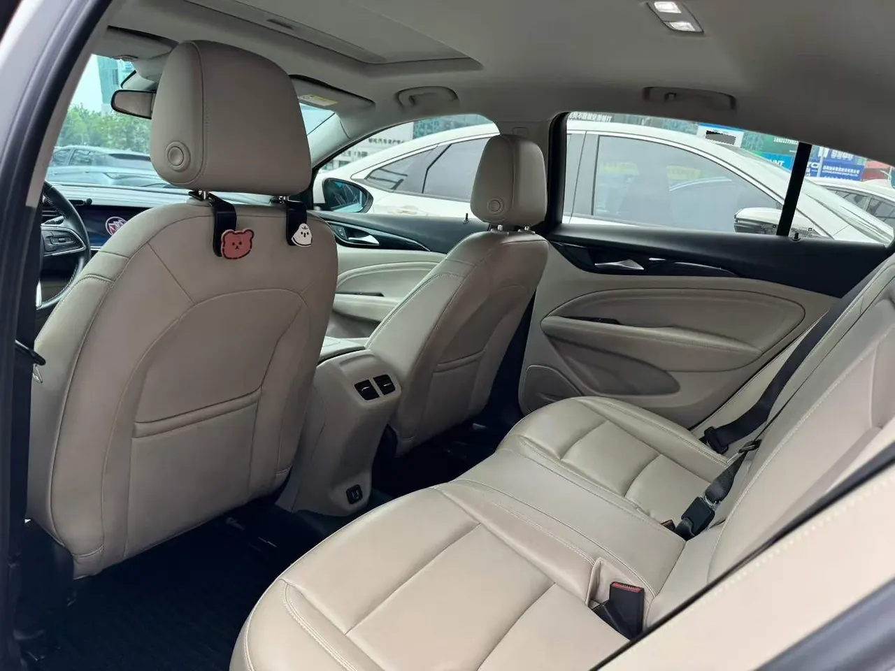 Buick 2020 Regal 1.5T 552T Elite Automatic Gear 4