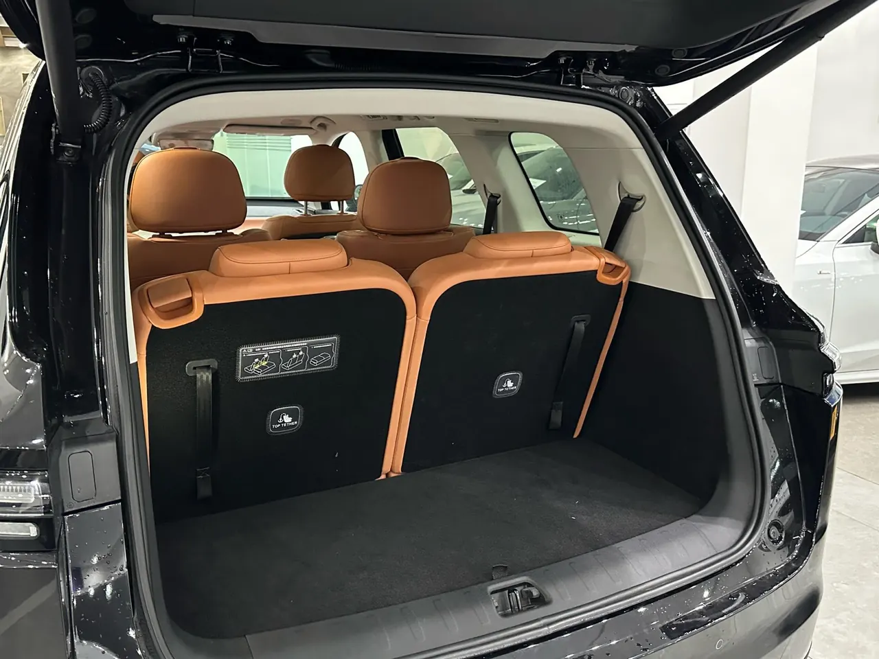Leapmotor 2026 C 16 280 Laser Radar Zhizun Edition 6-seat Automatic Gear 8