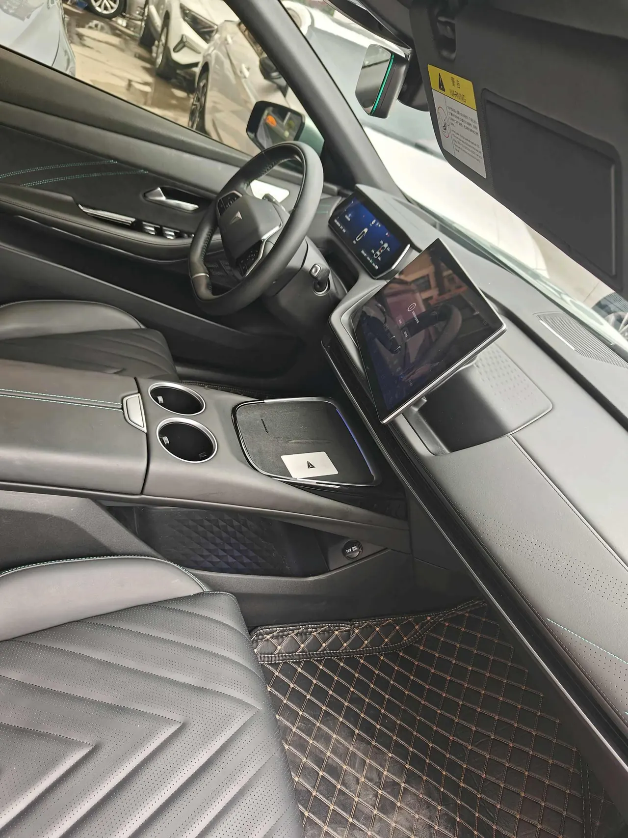 ChangAn Deepal 2023 SL 03 200Max Range-extended Automatic Gear 3