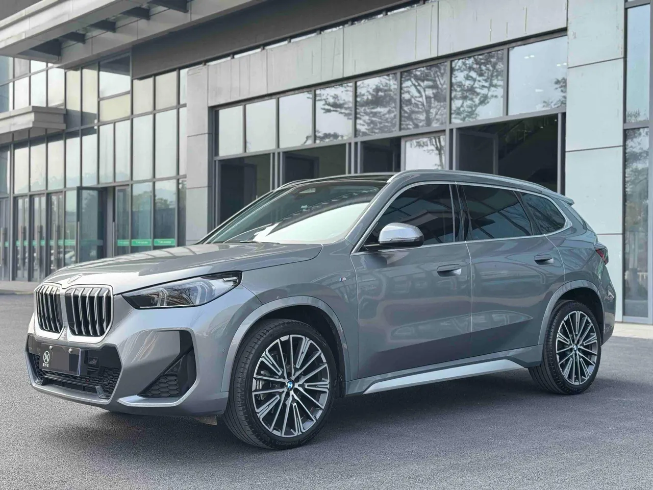 BMW 2024 X1 xDrive25Li 2.0T M sports suit automatic gear - View 1