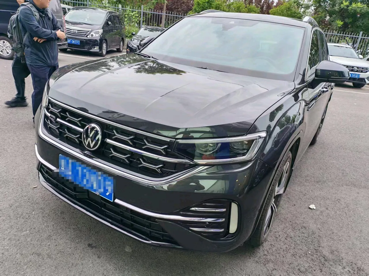 Volkswagen 2023 Tanyue 2.0TSI 380TSI Four-wheel Drive R-Line Pro Smart Edition Automatic Gear - View 1