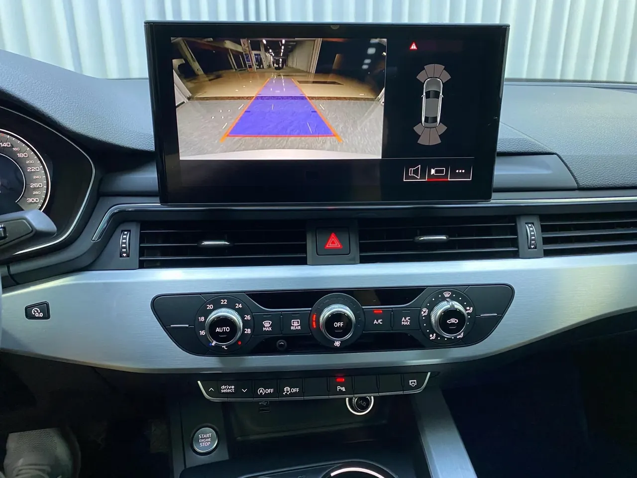 Audi 2024 A4L 2.0TFSI 40TFSI Fashion Dynamic Automatic 10