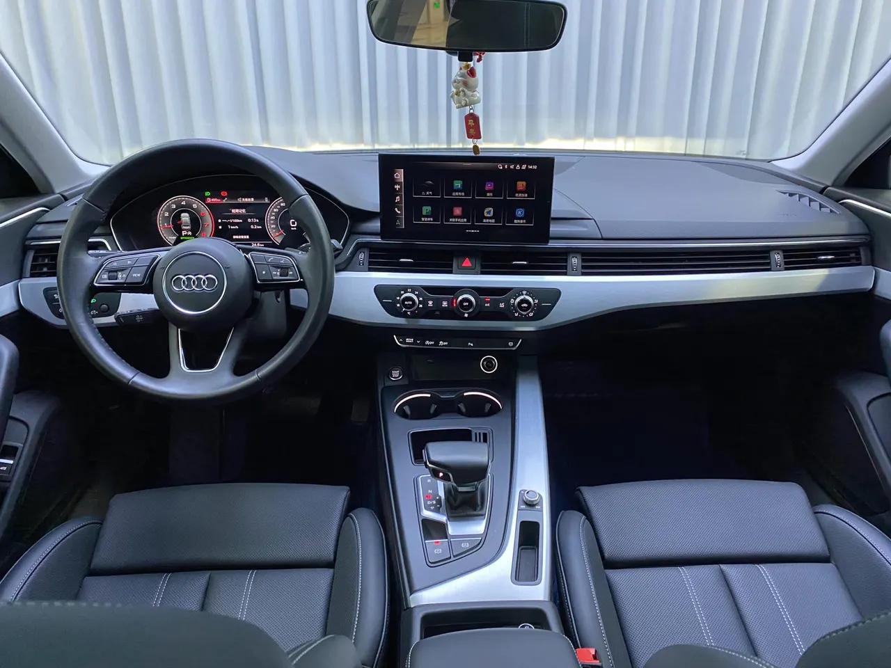 Audi 2024 A4L 2.0TFSI 40TFSI Fashion Dynamic Automatic 9