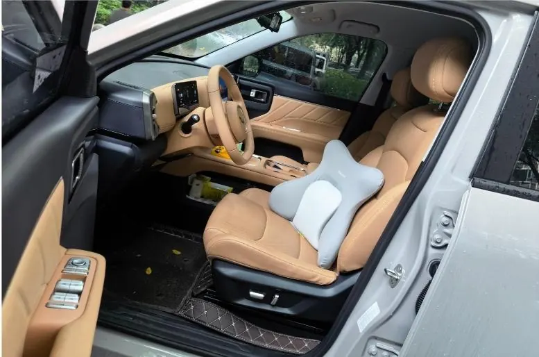 WuLing 2026 Starlight 560 1.5 Stepless 125km Luxury Automatic Transmission 3
