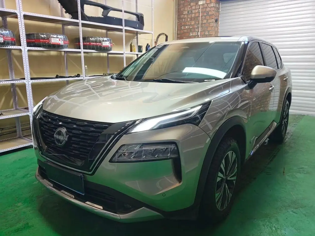 Open image lightbox: Nissan 2023 Qijun e-POWER 1.5 Super Mixed Dual Motor Four-wheel Drive Deluxe Automatic Gear