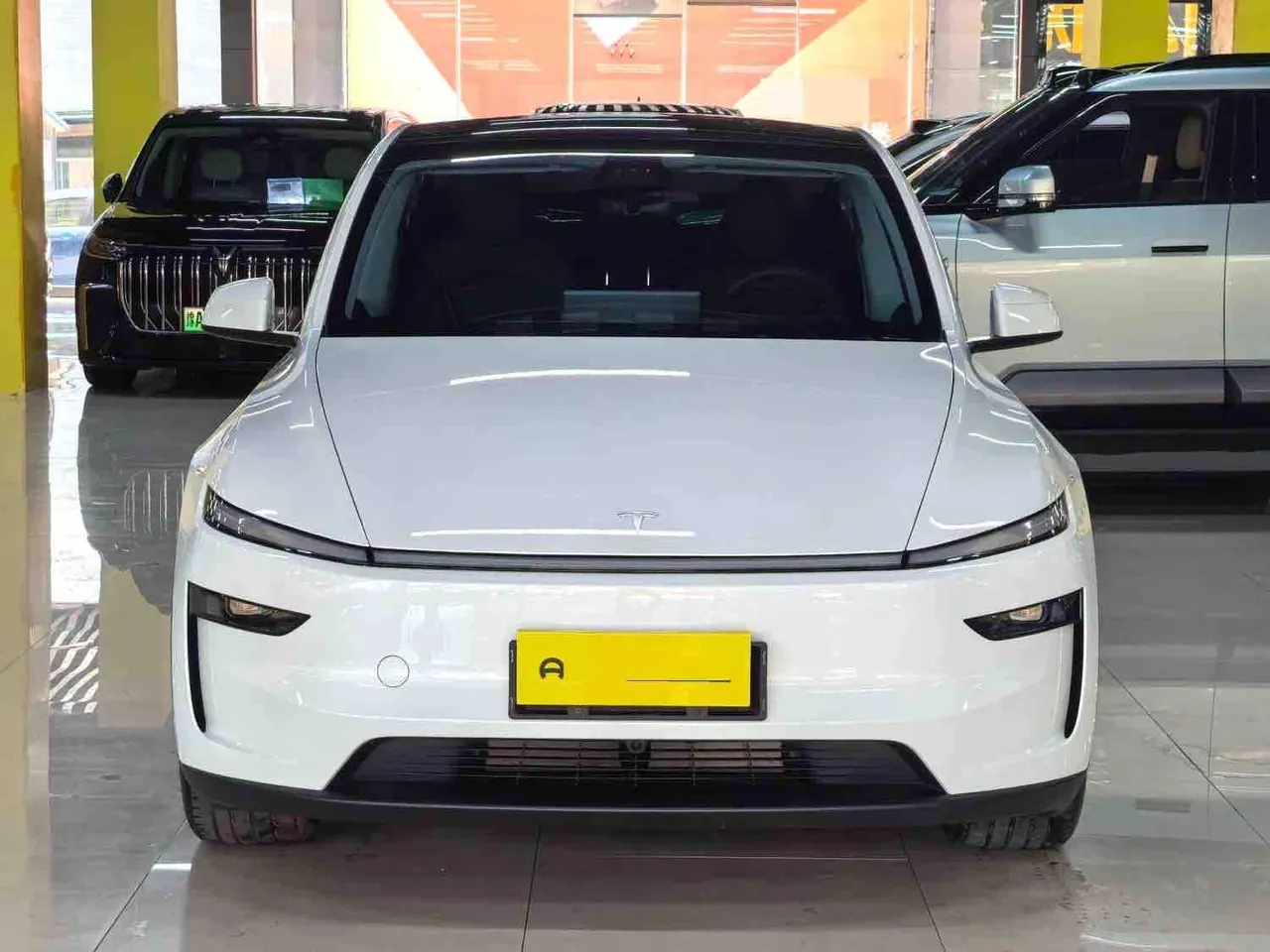 Tesla 2025 Model Y rear-wheel drive version automatic transmission 2