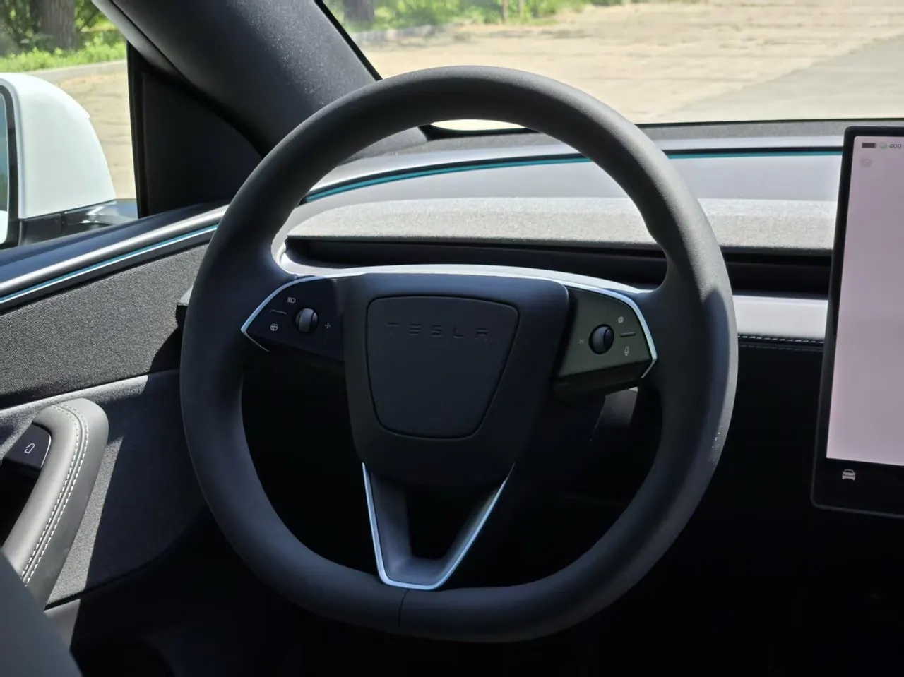 Tesla 2026 Model Y Rear-Wheel-Drive Automatic 10