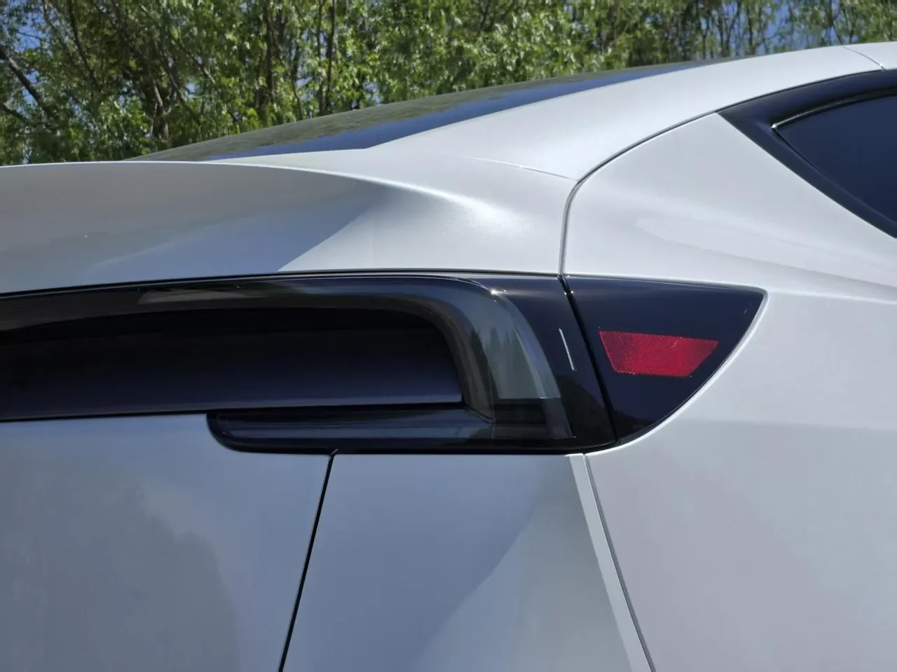 Tesla 2026 Model Y Rear-Wheel-Drive Automatic 13