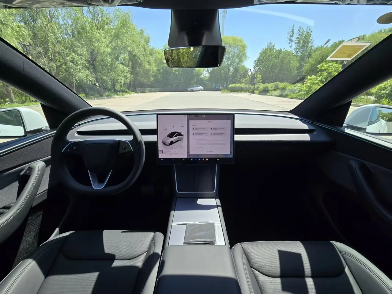 Tesla 2026 Model Y Rear-Wheel-Drive Automatic 8