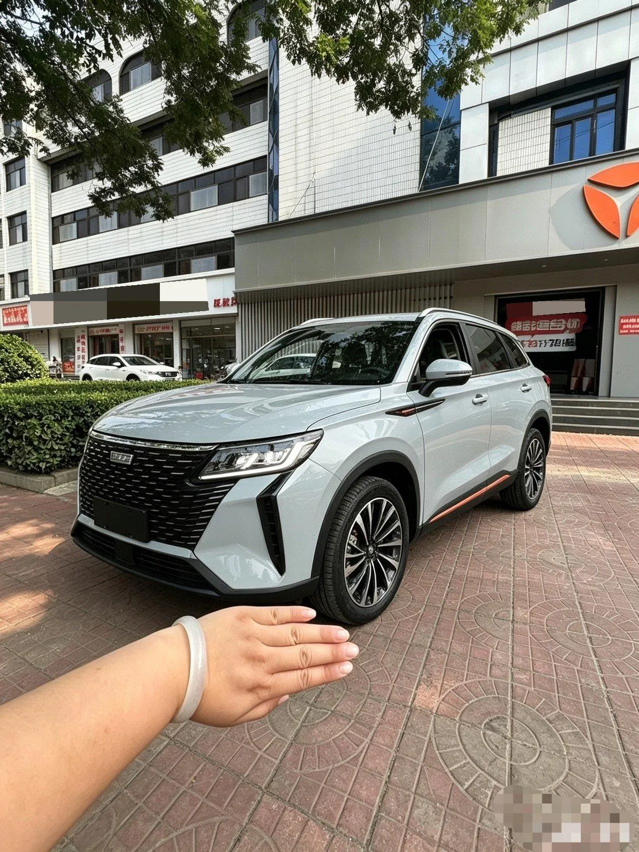 Open image lightbox: Geely 2024 Hao Yue PRO 1.5T Vertical and Horizontal Automatic Gear