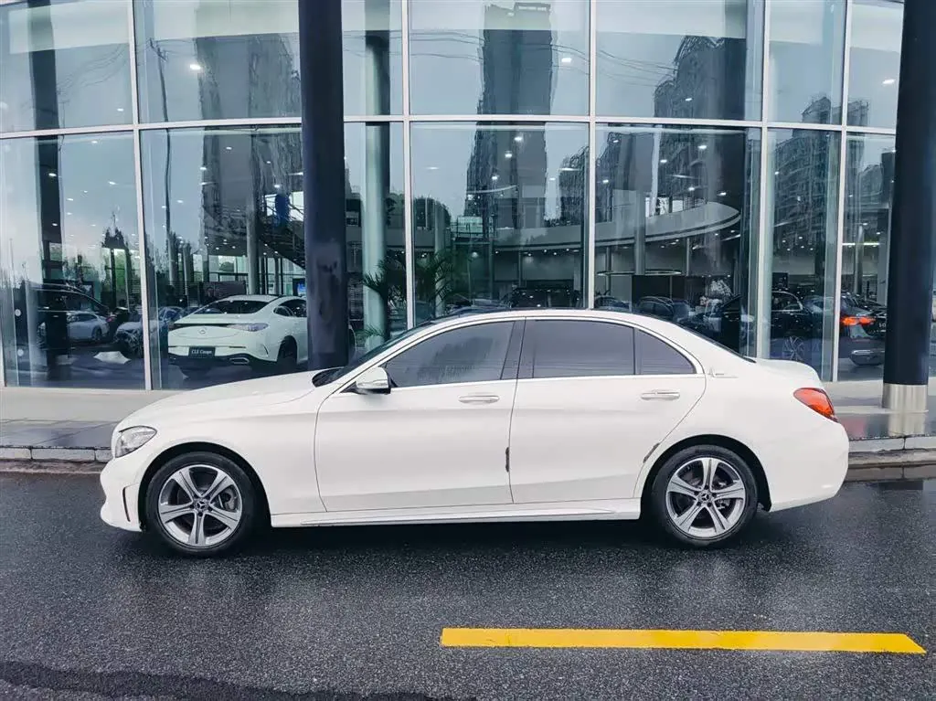 Mercedes Benz Class C 2020 C 260 L 48V 1.5T Sports Edition Automatic Gear 2