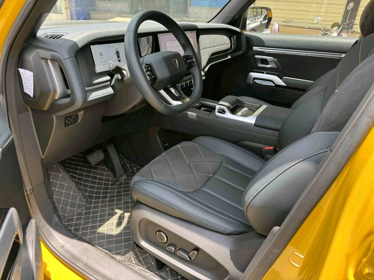 ChangAn Deepal 2025 G318 Worry-Free Crossing Edition Four-wheel Drive Secret Edition Automatic Gear 4