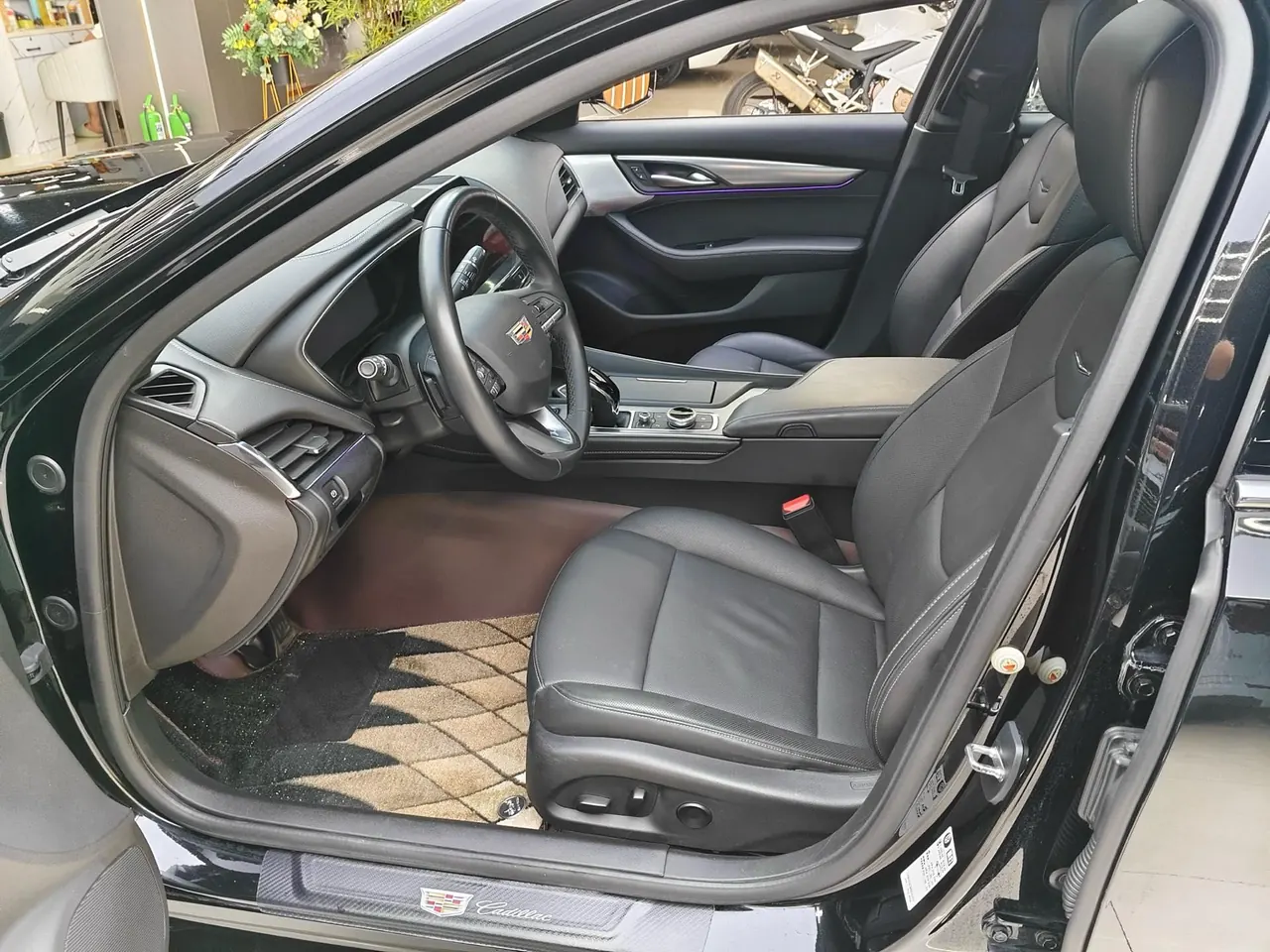 Cadillac 2023 CT5 2.0T 28T Luxury (Standard Edition) Automatic Gear 5