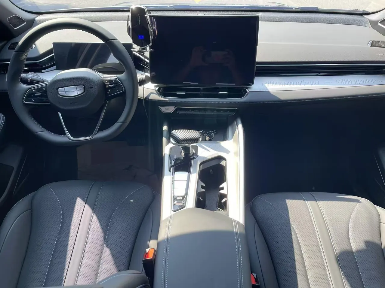 Geely 2025 Star Rui 1.5TD Oriental Obsidian Kunlun Edition Automatic Gear 8